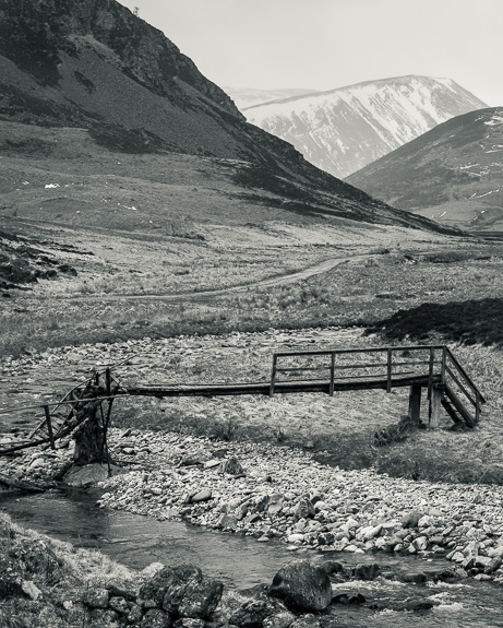 Auchaven &copy; george Logan